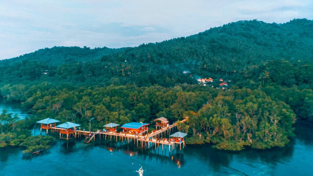 PLN UID Suluttenggo melalui konsep "Desa Berdaya PLN" menghadirkan bantuan untuk Desa Budo sebagai Desa Wisata Penyangga Destinasi Super Prioritas (DSP) Likupang yang berlokasi di Kabupaten Minahasa Utara Sumber Foto: Istimewa