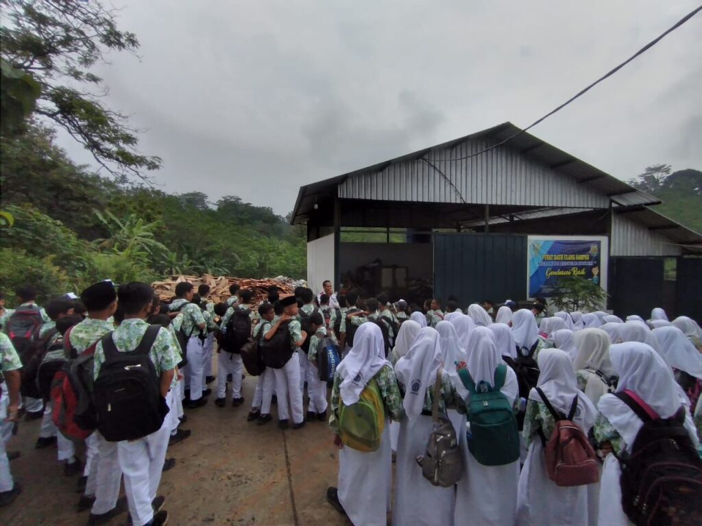 Eduwisata Sampah BUM Desa Murakabi. Sumber foto: Kanal Desa