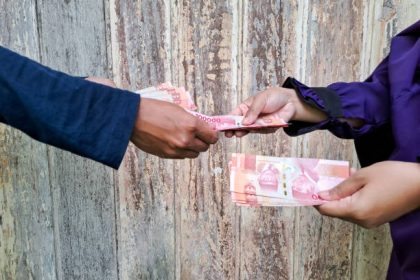 Ilustrasi money politik. Sumber foto: iStock.  