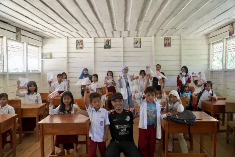 Pemkab HST Berikan Pelayanan Kesehatan di Desa Terpencil Sumber foto: hstkab.go.id