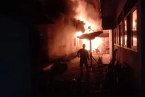 Satu SD dan Rumah Warga Desa Murung Habis Akibat Terbakar Sumber foto: bpbd.tabalongkab.go.id