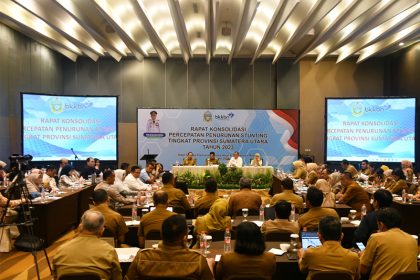 Jalan Lintas Sumatera Tergenang Banjir, Aktivitas Warga Terganggu. Sumber: Pemprov Sumut