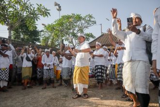 foto setda Badung saat Gelar Tradisi Aci Tabuh Rah Pengangon, sumber foto: sumber resmi pemkab badung