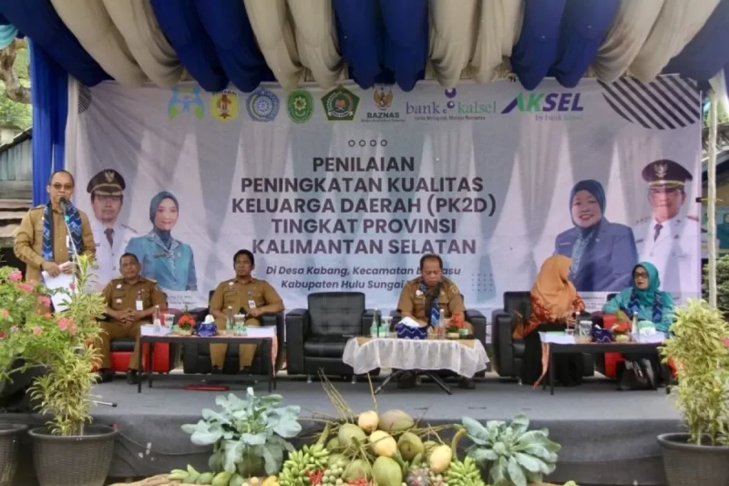 Desa Kabang HST Ikuti Penilaian Peningkatan Kualitas Keluarga Daerah Sumber foto: hstkab.go.id