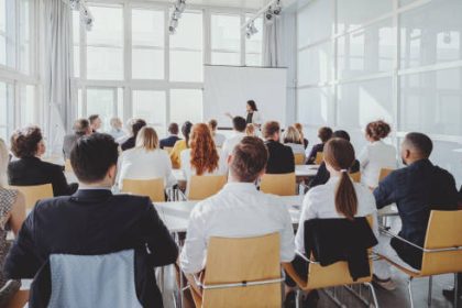 Ilustrasi program pelatihan P3PD untuk Kepala Desa Sumber Foto: Istockphoto