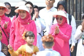 Iriana Jokowi dan Lilik Umi Nashriyah Galakkan Gerakan CTPS di Surabaya