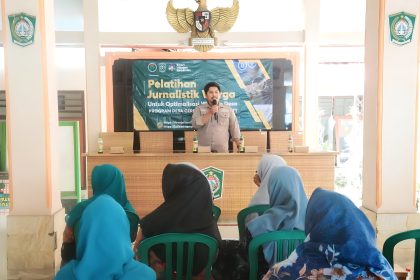 Pelatihan Jurnalistik Warga. Sumber foto: Diskominfo Lumajang.