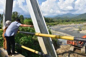 Rumah Warga Rusak Usai Diterjang Sungai Batang Pungkut. Sumber: info.madina.go.id