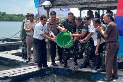 Perkuat Ketahanan Pangan, Koarmada Tebar Ribuan Bibit Ikan. Sumber: www.tanjungpinangkota.go.id