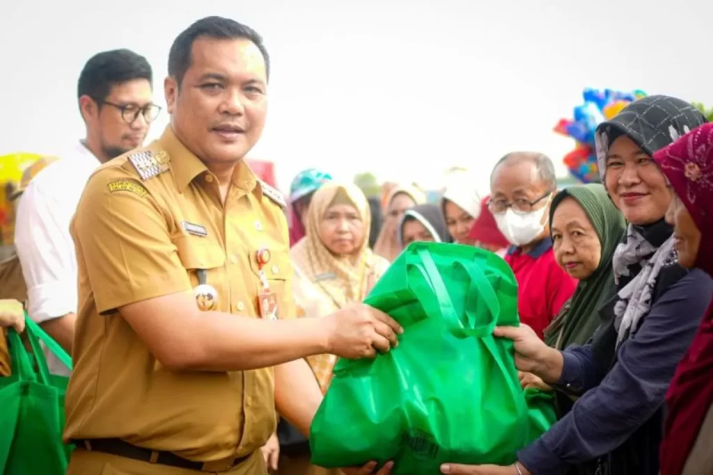 Pasar Murah Tekan Inflasi Bantu Ringankan Beban Masyarakat Sumber foto: diskominfo.banjarbarukota.go.id