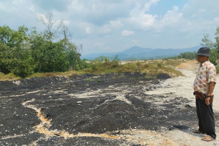 Tambang PT Ciracap Rusak Puluhan Pohon Karet di Desa Kinarum Sumber foto: diskominfo.tabalongkab.go.id