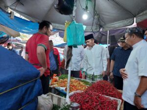 Harga Sembako Melangit, Walikota Palembang Sidak Pasar. Sumber: palembang.go.id