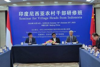Benchmarking Kades di China. Sumber foto: Humas Kemendes