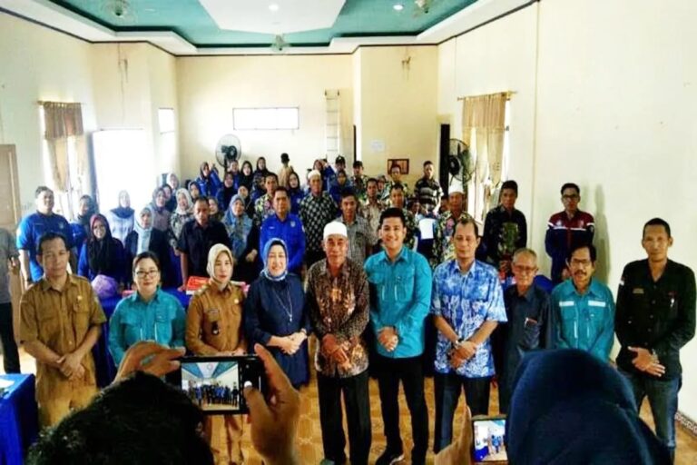 DPRD Barut Rencanakan Bangun Fasilitas Olah raga di Desa Lemo Sumber foto : baritoutara.go.id