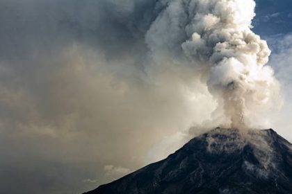 Ilustrasi Erupsi Gunung, Sumber Foto: Istock