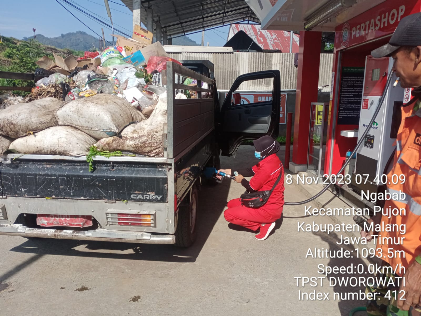 Tingkatkan Kemandirian Ekonomi Melalui Pengelolaan Tempat Sampah