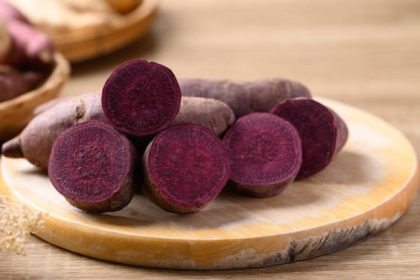 Ilustrasi Ubi Jalar sebagai Bahan Dasar Adonan Kue, Sumber Foto: Istock