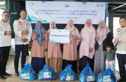 PLN Sumbar Bantu Masyarakat Solok dengan Infak. Sumbar: plnsumbar.go.id