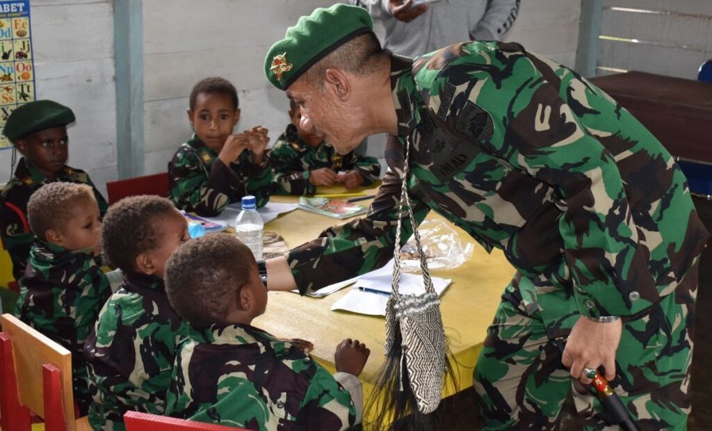 Suka Cita Masyarakat Distrik Venaha, Kala Dansatgas Yonif 125/SMB Resmikan PAUD Si’mbisa, Sumber Foto: tniad.mil.id