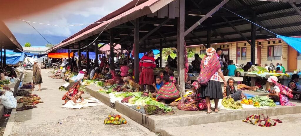 Aktivita Jual Beli di Pasar Potikelek Wamena, Sumber Foto: Istimewa