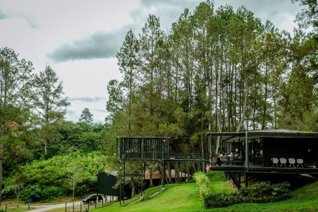 Menparekraf Sandiaga Uno Kunjungi Desa Wisata Meat di Toba Sumber foto: kemenparekraf.go.id