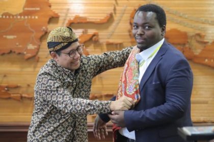 Gus Halim bersama Delegasi Pemerintah Rwanda. Sumber foto: Humas Kemendesa