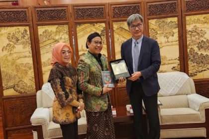 Dialog di Universitas Peking. Sumber foto: Humas Kemendes