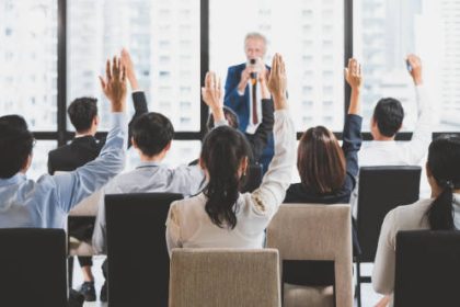 Ilustrasi sosialisasi pemerintah desa antikorupsi Sumber Foto: Istockphoto