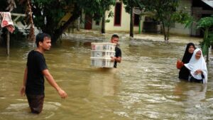 Ratusan Warga Mengungsi, Imbas Banjir dan Longsor. Sumber: Istimewa