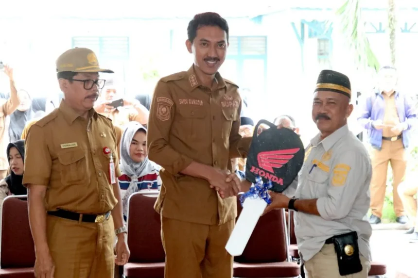 Bupati Banjar Minta Aparatur Pemerintah Desa Optimalkan Pelayanan Masyarakat