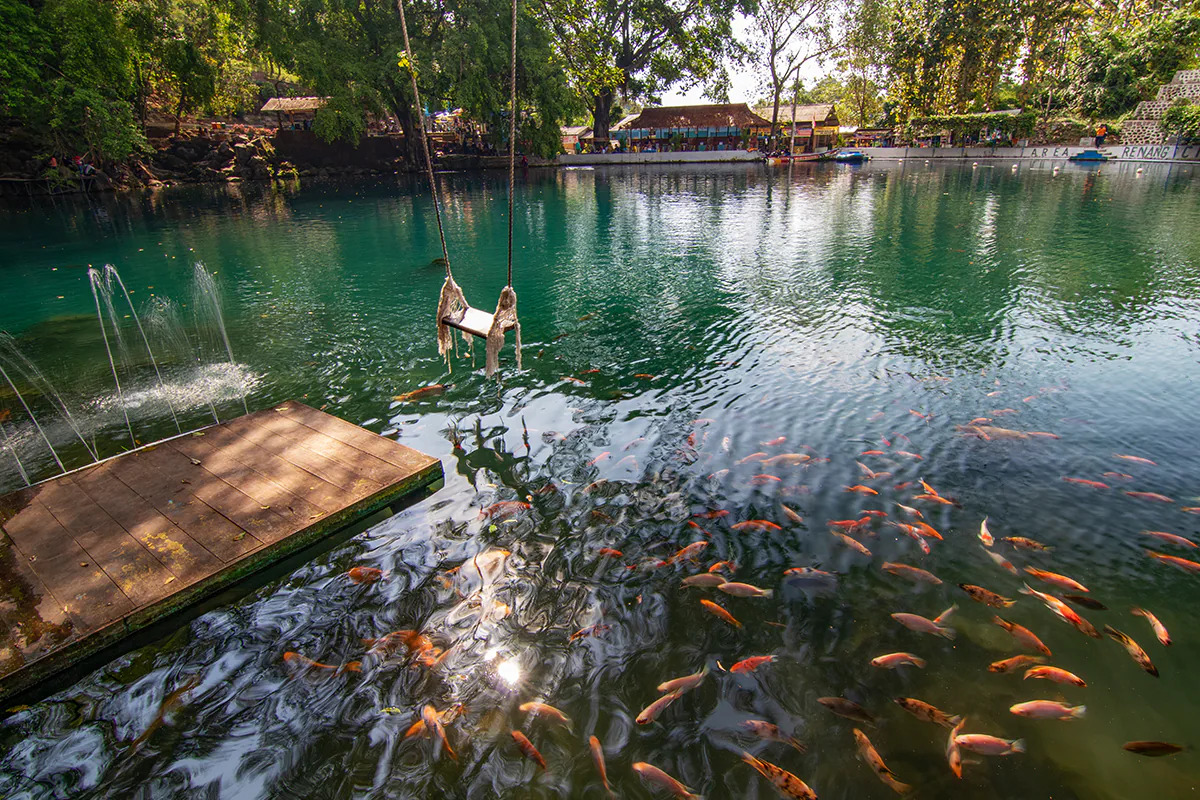 Keindahan Telaga Biru di Desa Wisata Cicerem di Desa Wisata Bantaragung. Sumber foto : Dok. Indonesia.travel.