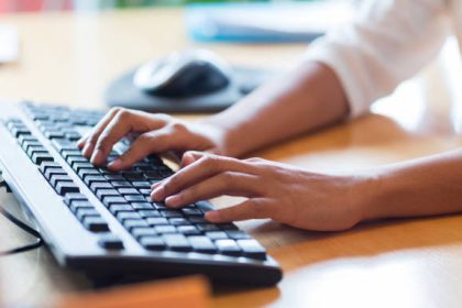 Ilustrasi Operator, Sumber Foto: Istock
