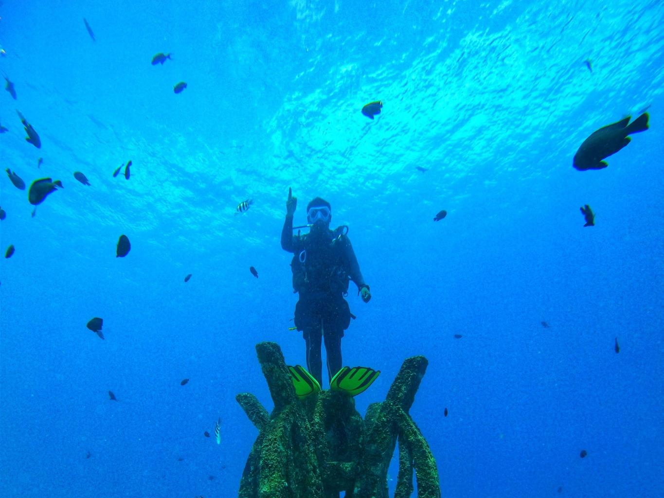 Serunya snorkeling di Pantai Iboih, Desa Wisata Iboih. Sumber foto : Dok. Kemenparekraf.