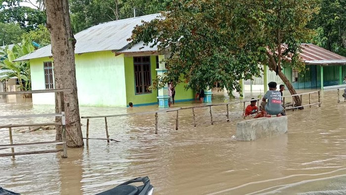 Dua kecamatan di Kabupaten Malaka, NTT terendam banjir Benenai sejak Minggu (10/3/2024). Sumber foto : Dok Pemda Malaka