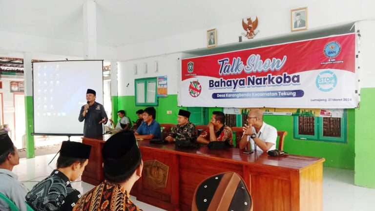 Talk Show Bahaya Narkoba di Desa Karangbendo, Kecamatan Tekung, Kabupaten Lumajang. Sumber Foto : infopublik.id