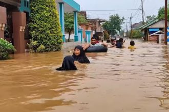 Banjir melanda 11 desa di Pasuruan dengan ketinggian 1,75 meter. Sumber : Artik.id