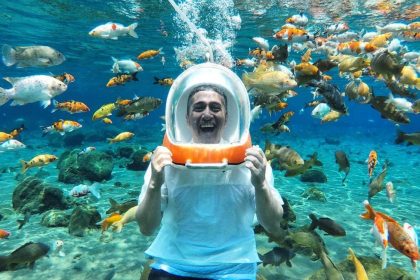 Pesona wisata bawah air Umbul Ponggok menjadi daya tarik tersendiri bagi wisatawan. Sumber Foto: Dok. Kemenparekraf