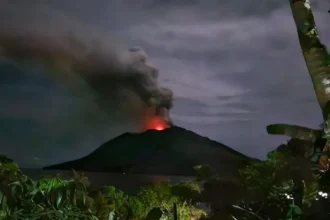 keterangan foto: foto gunung ruang, sumber foto: Istimewa