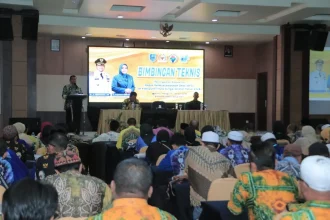 Penjabat bupati Hermansyah membuka bimbingan teknis peningkatan kapasitas anggota Badan Pemusyawaratan Desa (BPD) di Banjarbaru, Kalimantan Selatan.