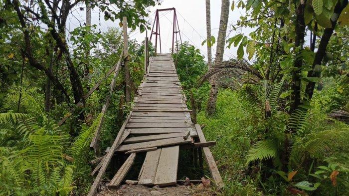 Kondisi Jembatan Nala di Desa Waemasing, Kecamatan Waesama, Kabupaten Buru Selatan, Sumber foto: Dok. Tribun Ambon