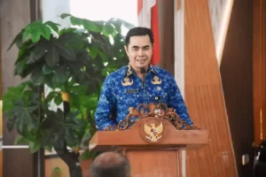 Asisten Sekda Bidang Pemerintahan dan Kesejahteraan Rakyat, Drs Heryandi saat membuka Sosialisasi Peraturan Bupati Ketapang Nomor 19 Tahun 2022 di Kantor Bupati Ketapang.