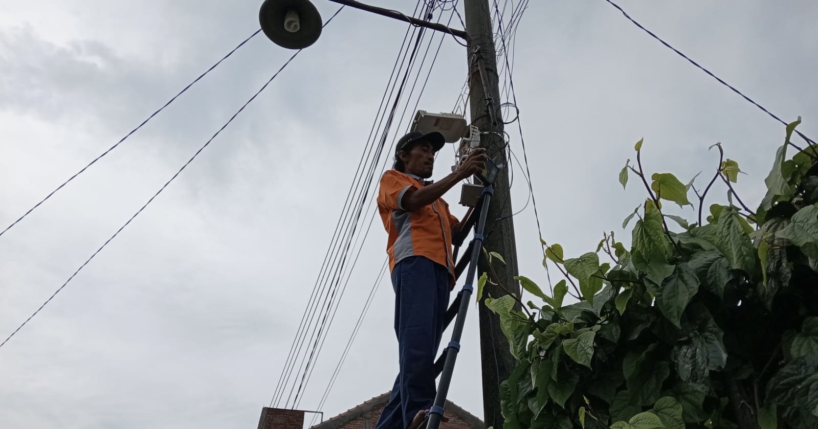 Terus Inovasi, Desa Ngembal Kulon Fasilitasi Internet Murah dan Tahan Listrik Padam. Sumber; joglojateng.com