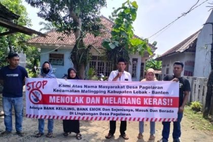 Warga Desa Pagelaran Tolak Bank Emok Ilegal dan Sejenisnya Berkeliaran. foto: istimewa