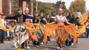 Kirab budaya di Desa Bakaran Wetan. Foto : Dok. Istimewa