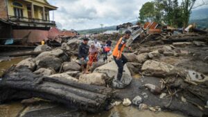 Penampakan rumah usai diterjang banjir lahar dingin. Sumber foto: news.detik.com