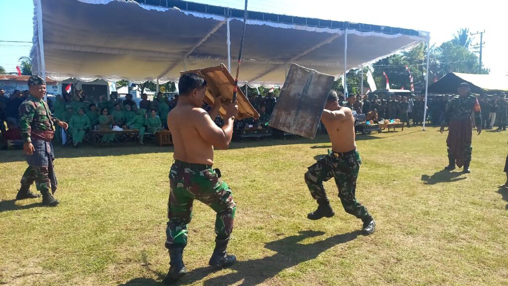 Mengenal Tradisi Peresean Suku Sasak di Pulau Lombok