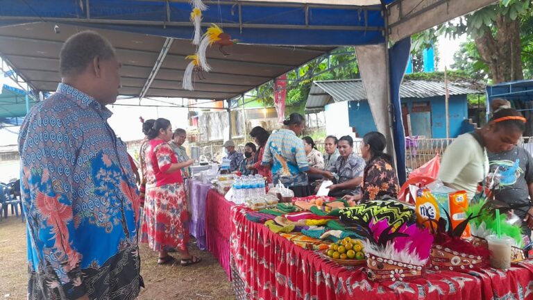 kegiatan Festival Misi dan Tranformasi Kampung di Kampung Kayu Batu, Sumber Foto: Dok. Nokenlive