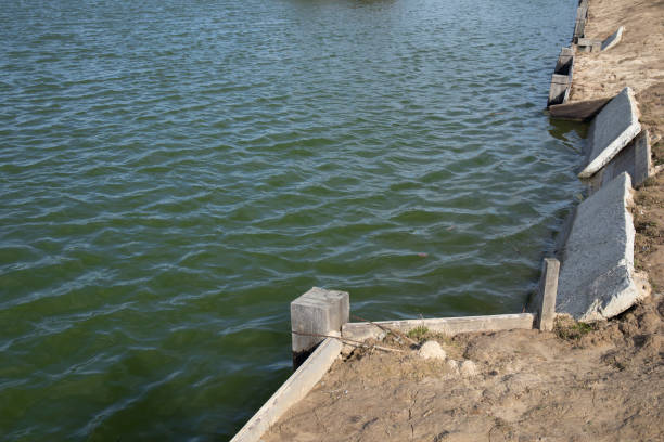 Ilustrasi Talud Pantai Rusak, Sumber Foto: Istock