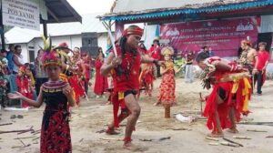 Festival Kampong Seraong 2024 di Desa Jembayan Tengah, Kecamatan Loa Kulu, Kabupaten Kutai Kartanegara, Kalimantan Timur.