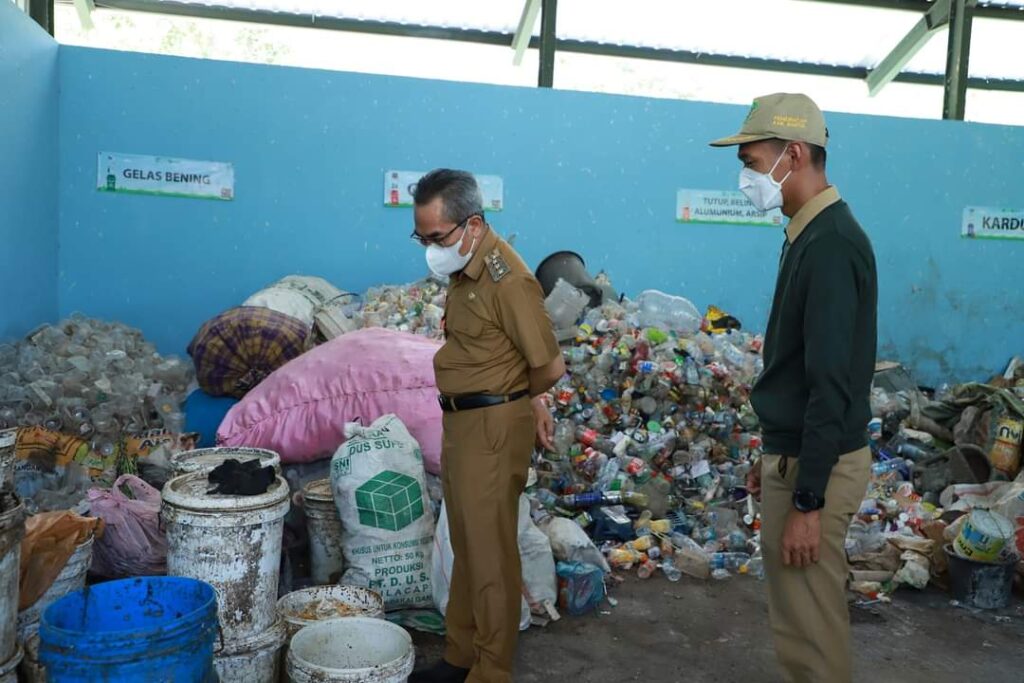 Pengelolaan Sampah oleh BUM Desa Guwosari. Sumberfoto: X @Pemkab Bantul